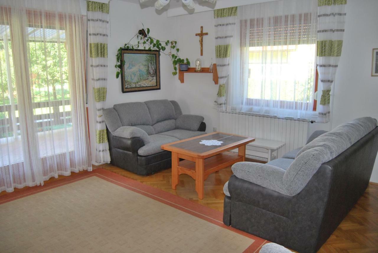 Apartment Stefelin Kamna Gorica Екстериор снимка